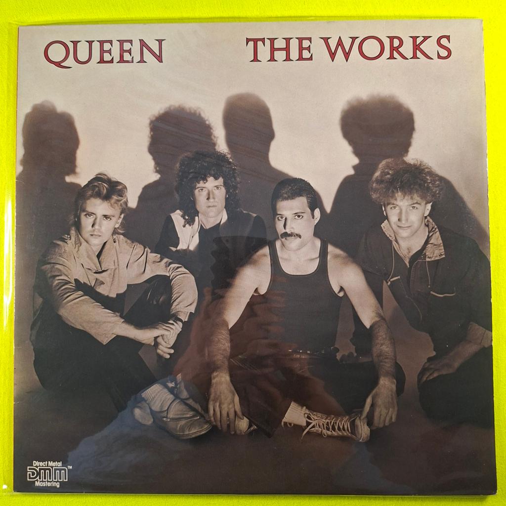 Queen  The Works lp, Cd's en Dvd's, Vinyl | Rock, Gebruikt, 1980 - 1989, Ophalen of Verzenden, Inclusief binnenhoes