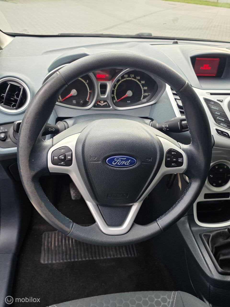 Foto 12 van Ford Fiesta 1.25 Titanium|Airco|2x Sleutel|PDC|