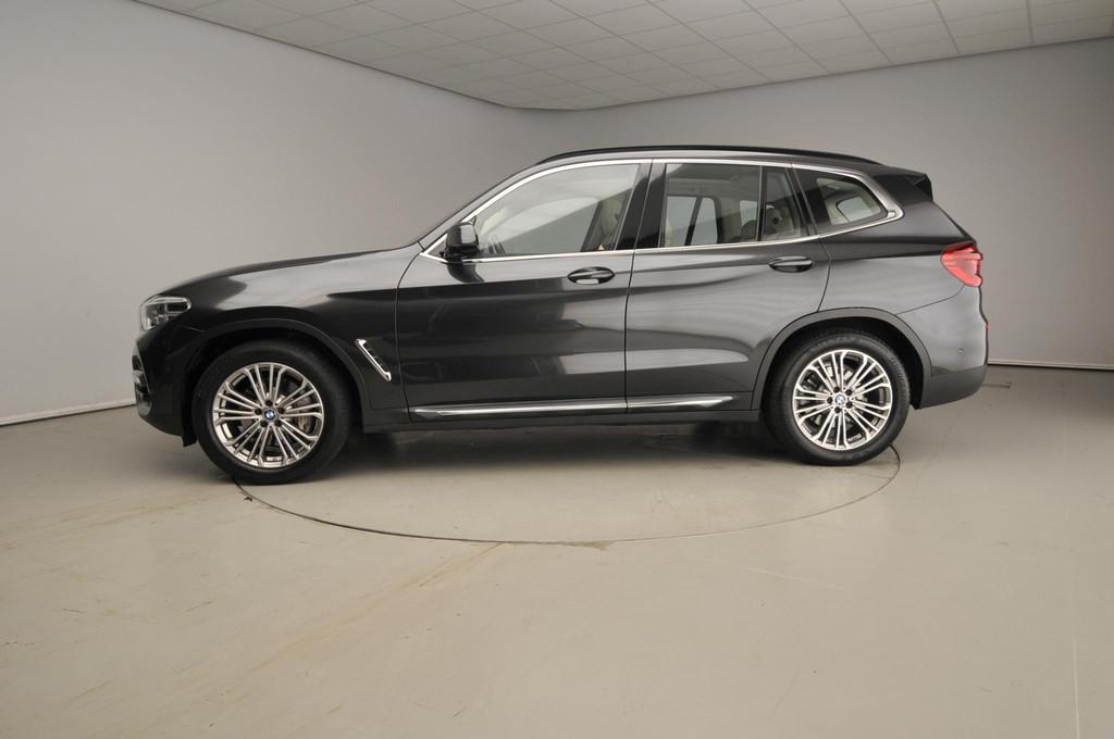 BMW X3 xDrive30i Leder / Panoramadak / Trekhaak / / Camera /, Auto's, BMW, 1998 cc, Gebruikt, 4 cilinders, 252 pk