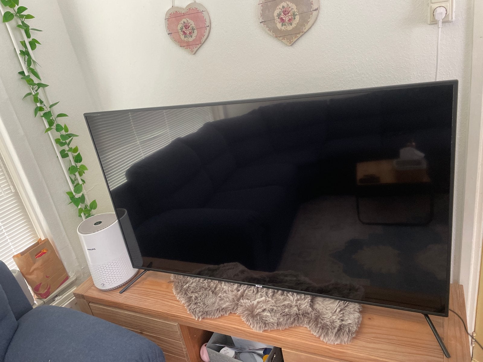 RCA 70 inch TV - Defect voor onderdelen/reparatie, Audio, Tv en Foto, Televisies, Overige merken, LED, 50 Hz, Ophalen of Verzenden