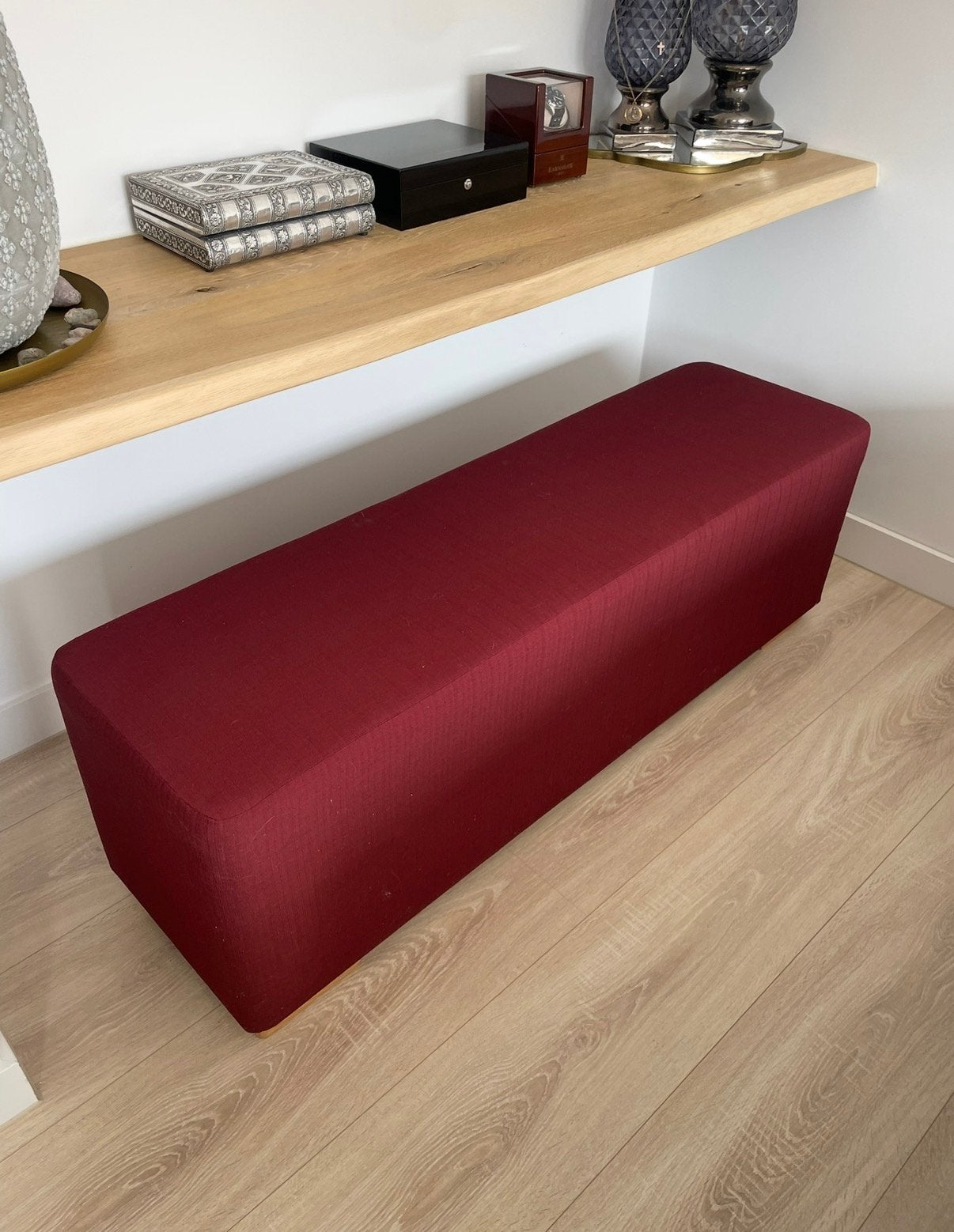 Bankje, poef, hocker bordeaux rood, Ophalen of Verzenden, Zo goed als nieuw, Rechthoekig, Stof