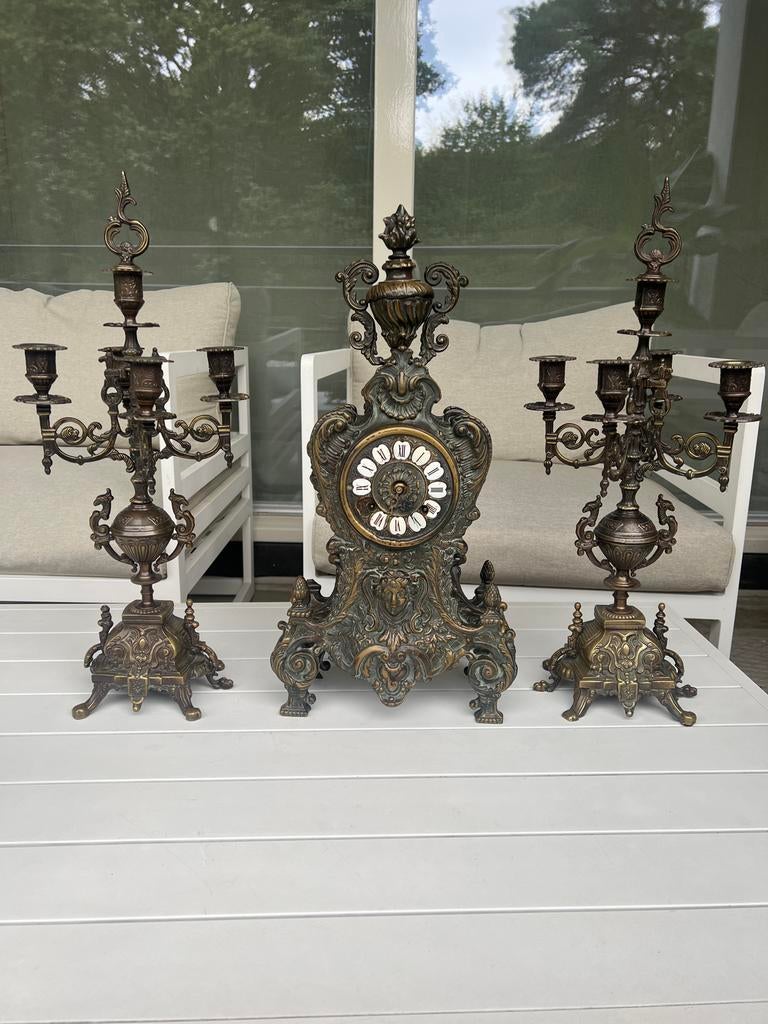 Originele Bronze Franz Hermle Klok en Kandelaars Set, Antiek en Kunst, Antiek | Kandelaars, Koper of Brons, Ophalen