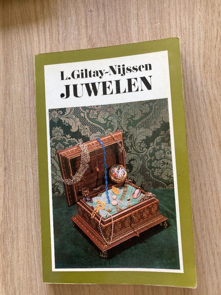 Boek L. Giltay-Nijssen, Ophalen of Verzenden, Overige materialen