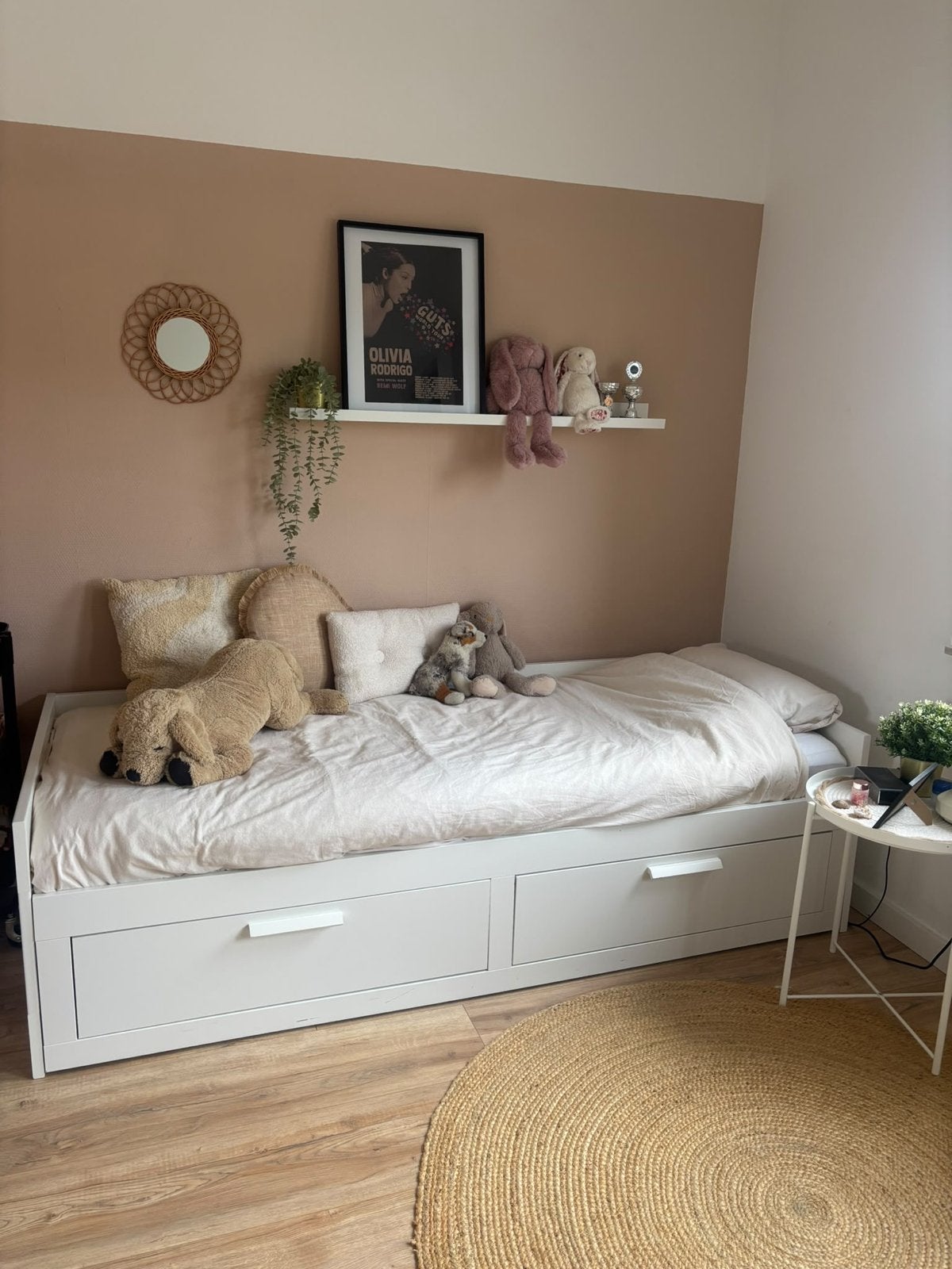 IKEA Eenpersoons Uitschuifbaar Bed met Opberglades, Huis en Inrichting, Ophalen, 90 cm, Eenpersoons, Wit