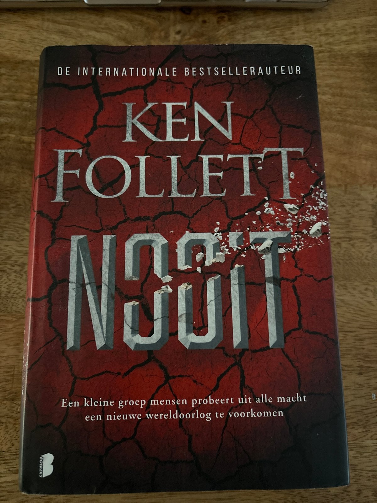 Ken Follett - Nooit (Paperback), Boeken, Ophalen of Verzenden, Gelezen, Nederland