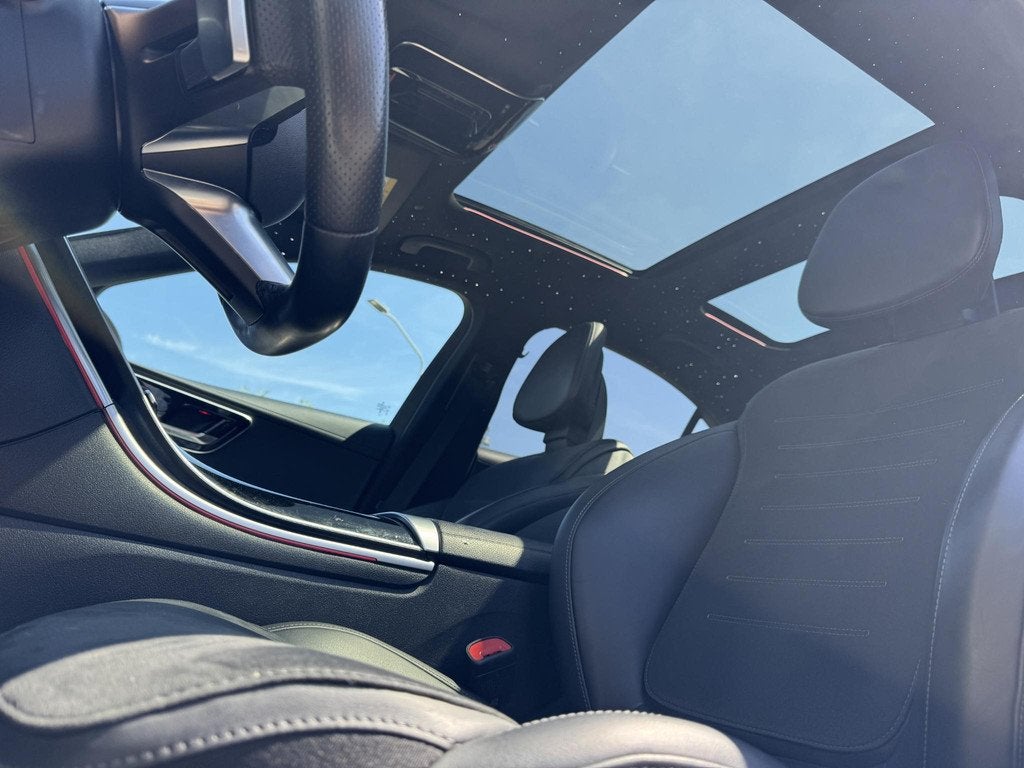 Mercedes-Benz C-Klasse 200 AMG PANO-CAMERA-SFEER-CARPLAY, Auto's, Zwart, 4 cilinders, 1650 kg, Wit