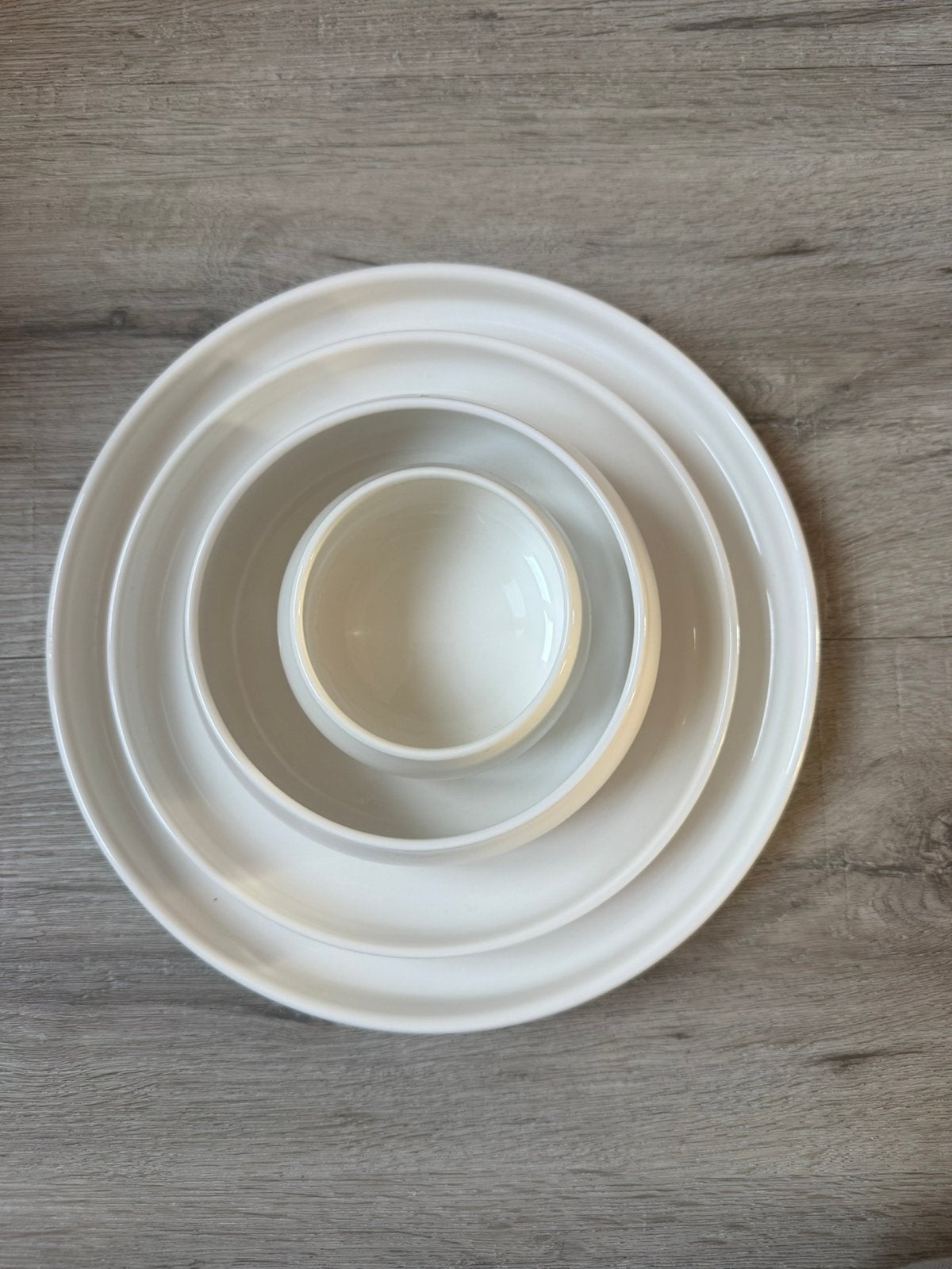 Beige servies set 1 keer gebruikt, Ophalen