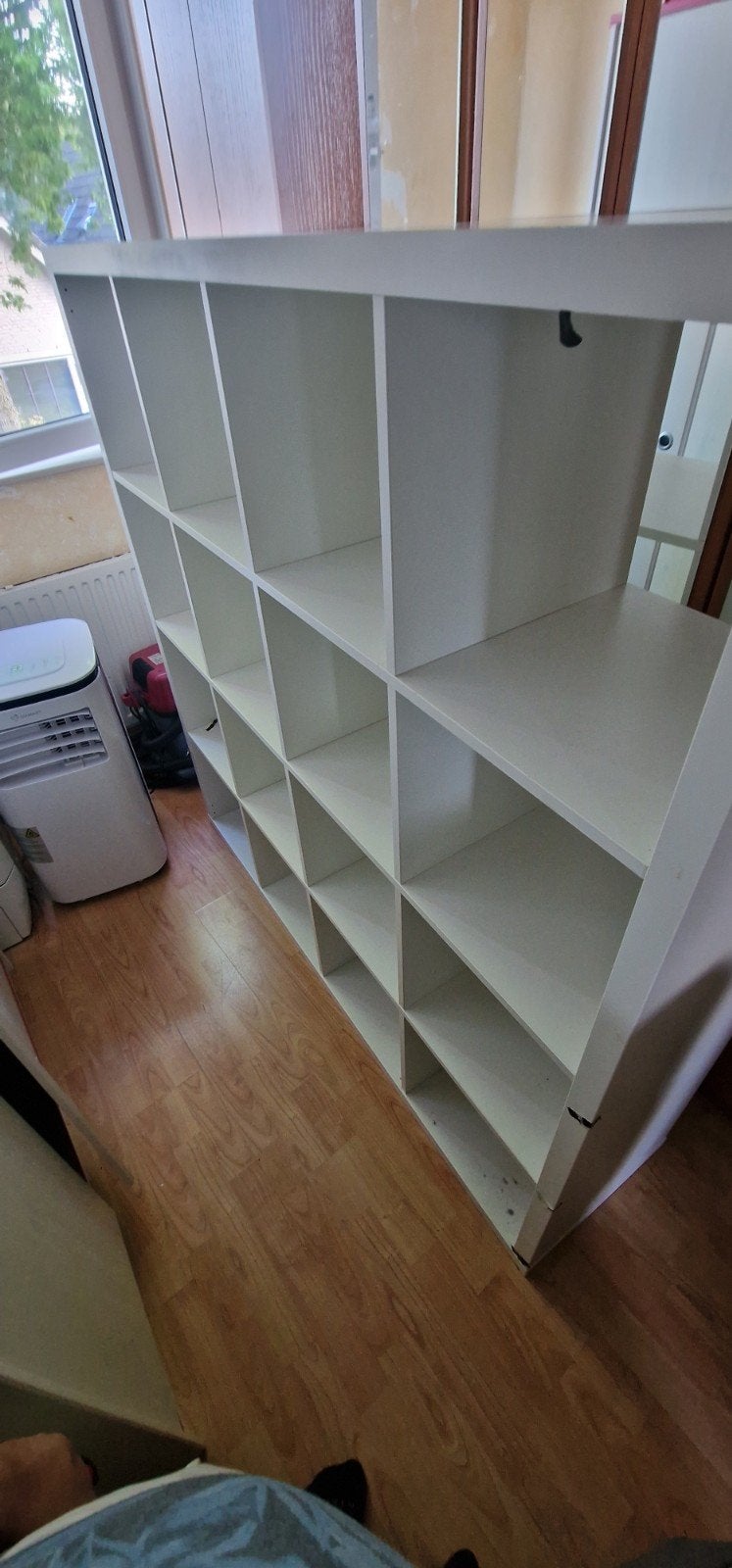 Witte IKEA Kallax kast 4x4 vakken - Zeer goede staat, Huis en Inrichting, Kasten | Boekenkasten, Ophalen, 100 tot 150 cm, Modern, Scandinavisch