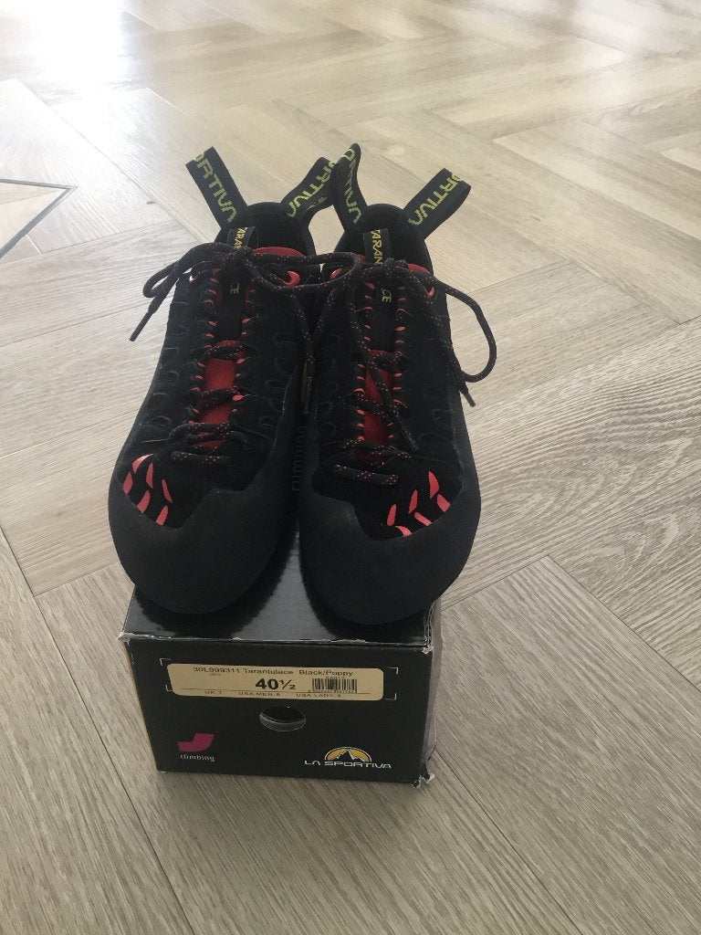Klimschoenen la sportiva tarantula, Sport en Fitness, Ophalen of Verzenden, Zo goed als nieuw