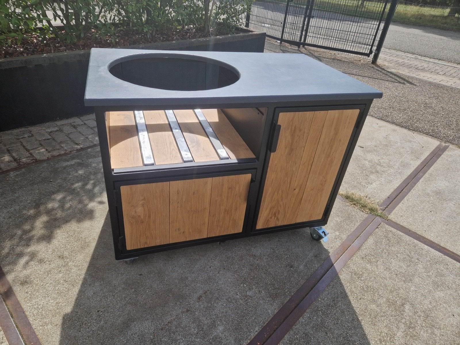 aanbieding showroom model buitenkeuken staal,eikenhout,beton, Industrieel suar interieur, Nieuw, Ophalen of Verzenden, Vrijstaand