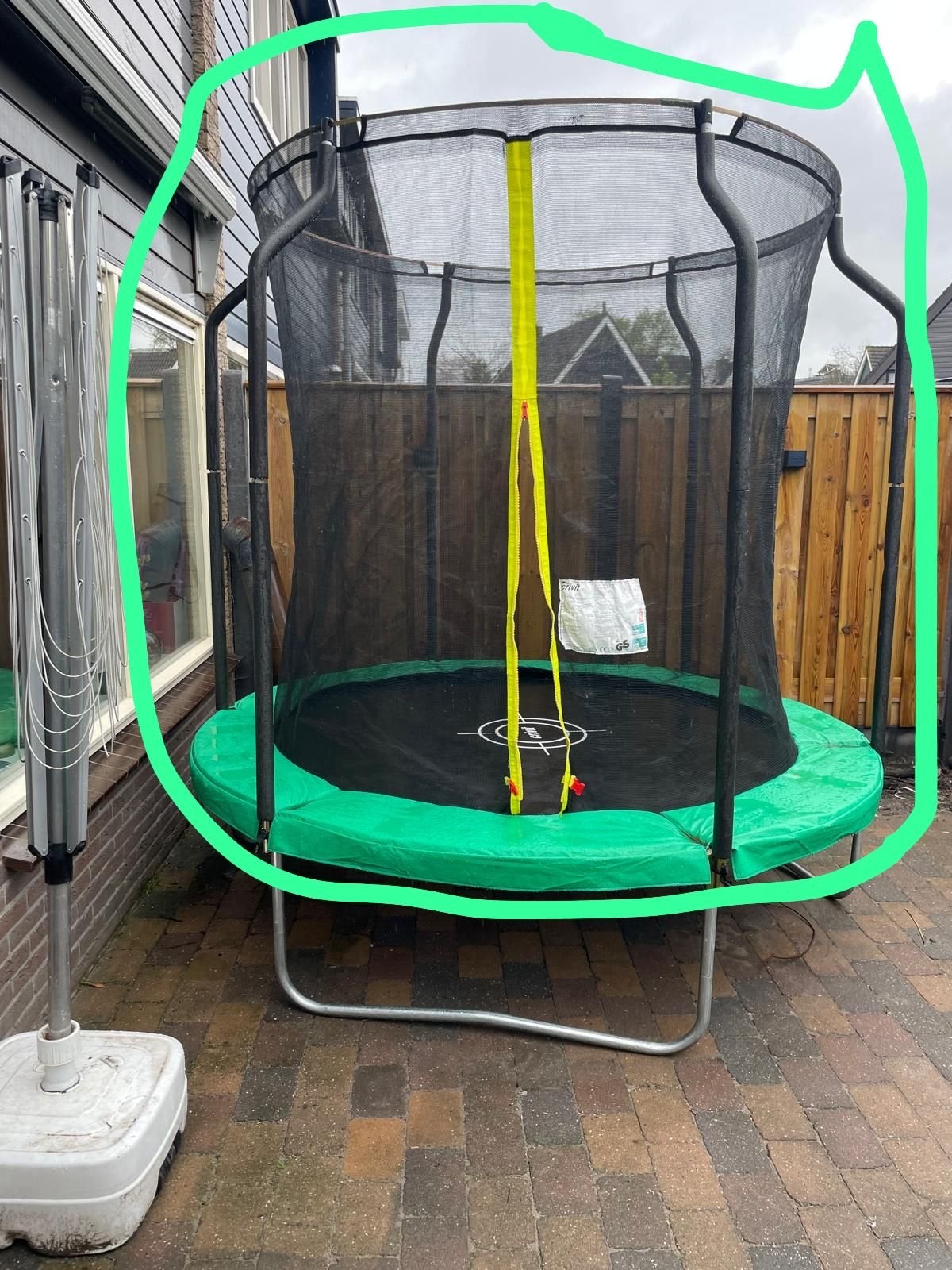 Trampoline veiligheidsnet met palen circa 255cm, Ophalen, Gebruikt