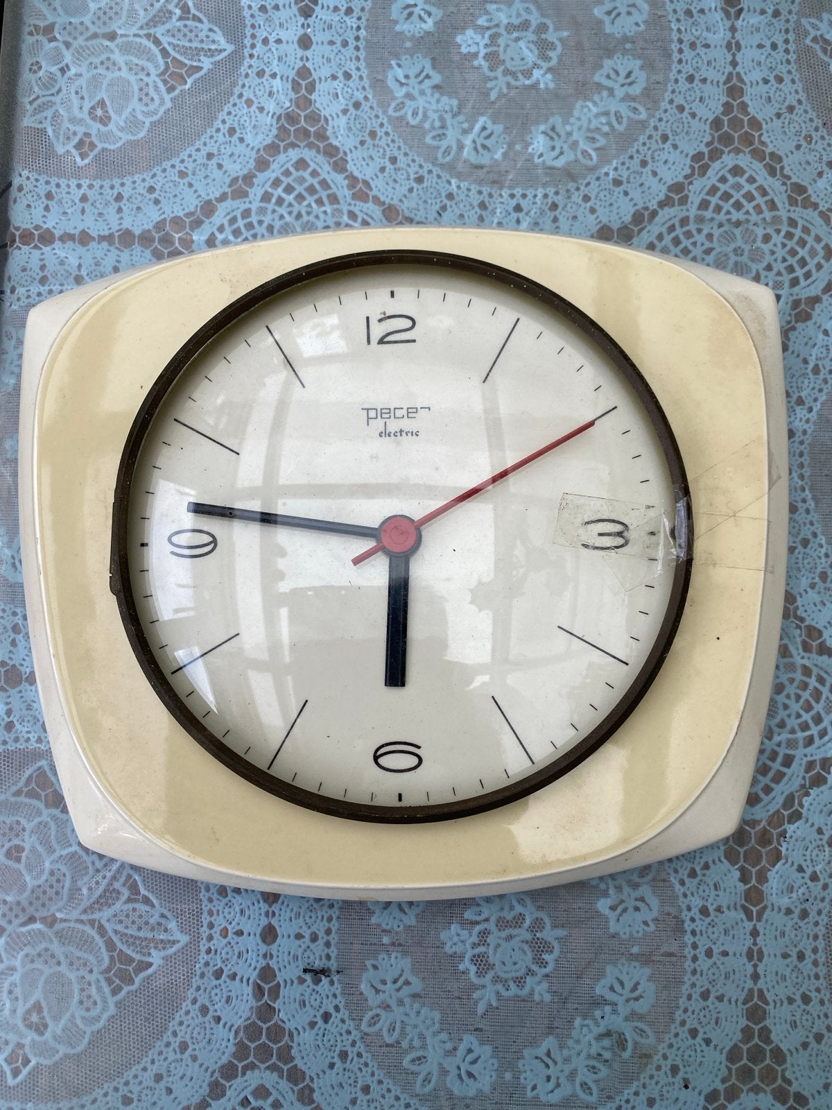Vintage Pacer Electric wandklok - Junghans Quartz uurwerk, Antiek en Kunst, Ophalen of Verzenden
