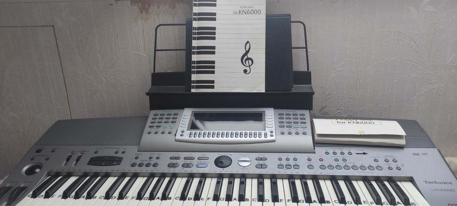Technics SX-KN6000 Keyboard met standaard en bladmuziek, Ophalen