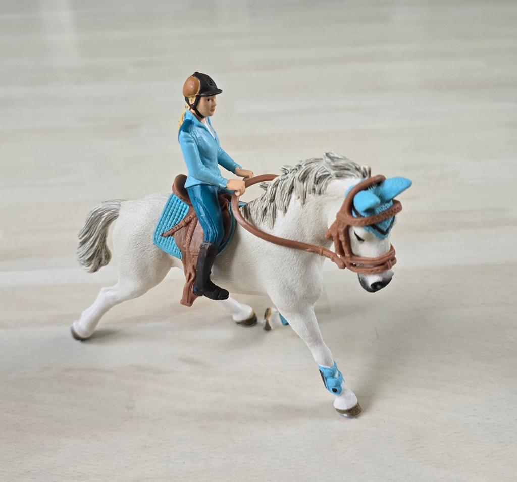 Schleich Horse Club wedstrijdamazone 42111 z.g.a.n. in doos, Kinderen en Baby's, Speelgoed | Overig, Ophalen of Verzenden, Zo goed als nieuw
