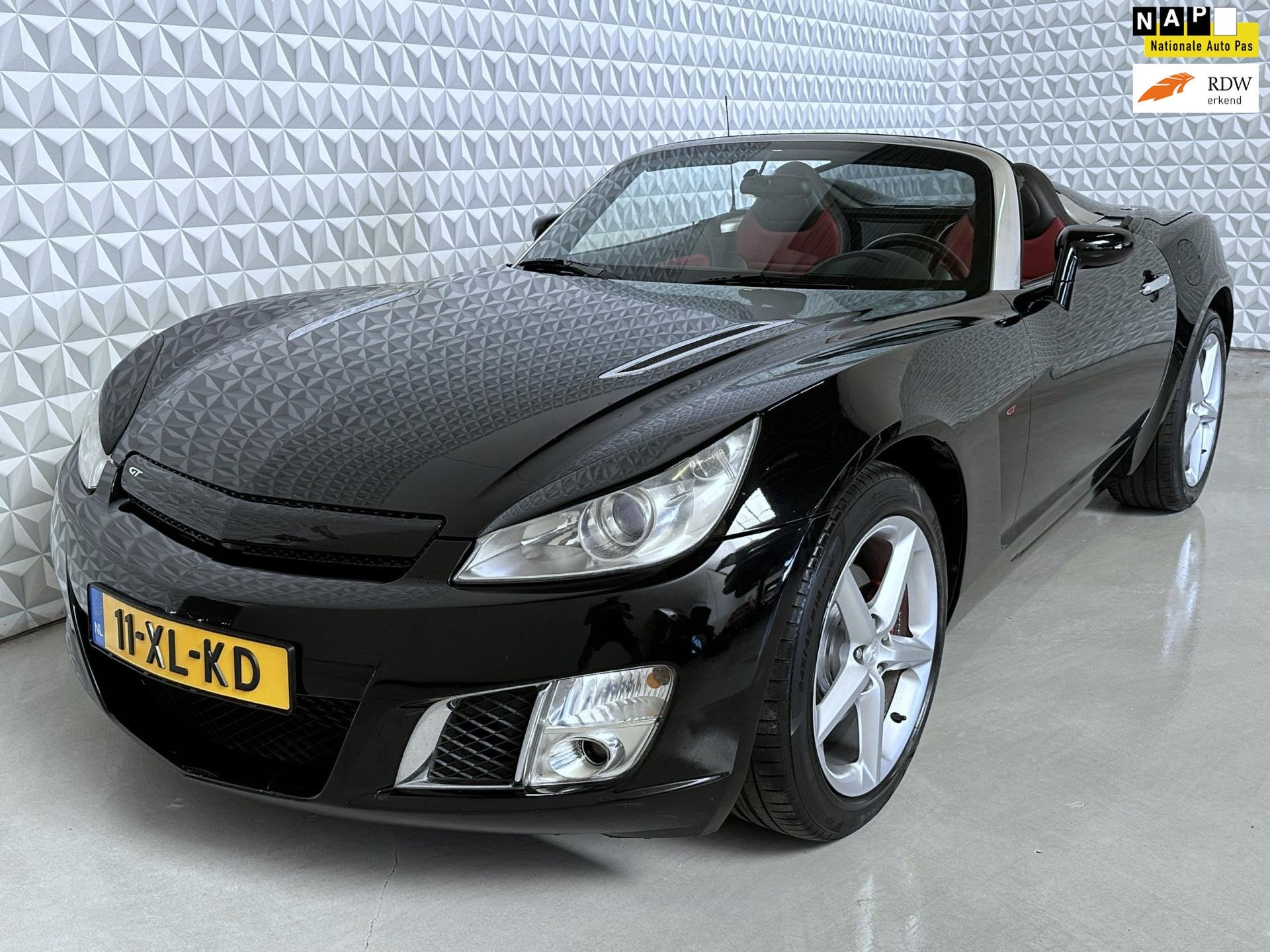 Opel GT 2.0 Turbo ECOTEC Leder + Cruise control + Airconditi, 1998 cc, Achterwielaandrijving, Gebruikt, 4 cilinders