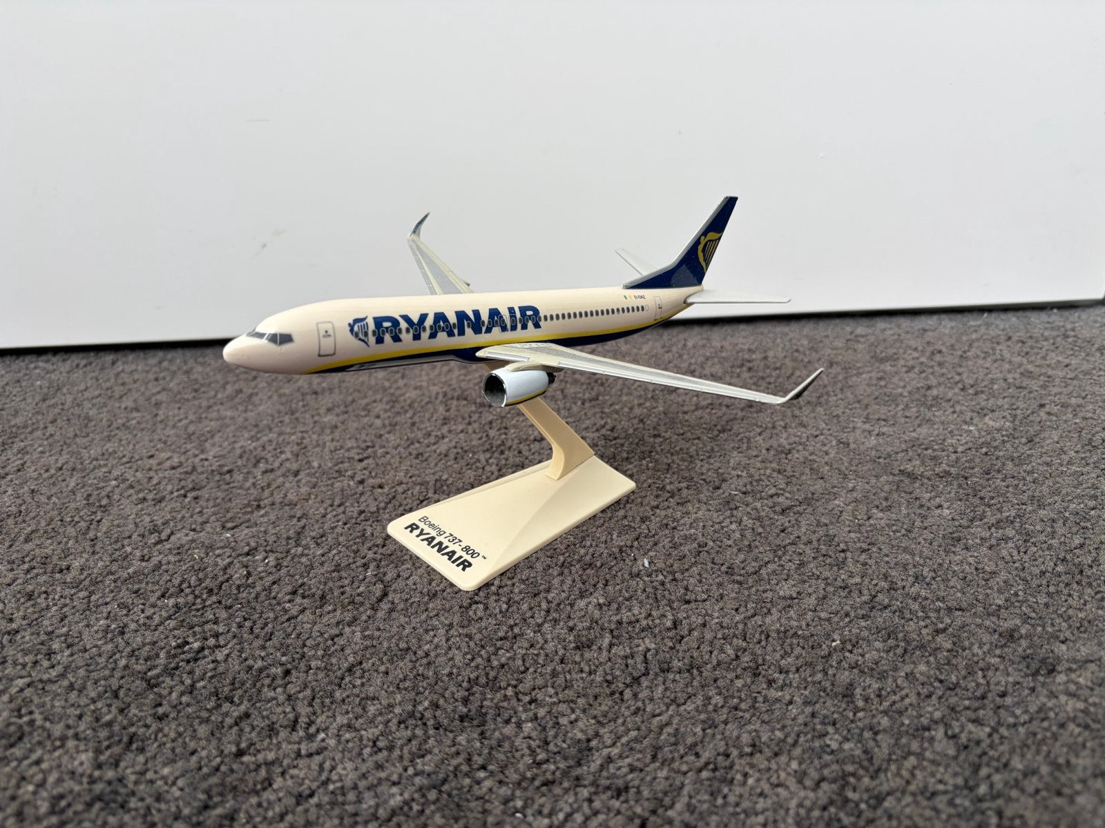 Ryanair Boeing 737-800, Overige merken, 1:144 tot 1:200, Gebruikt, Ophalen of Verzenden