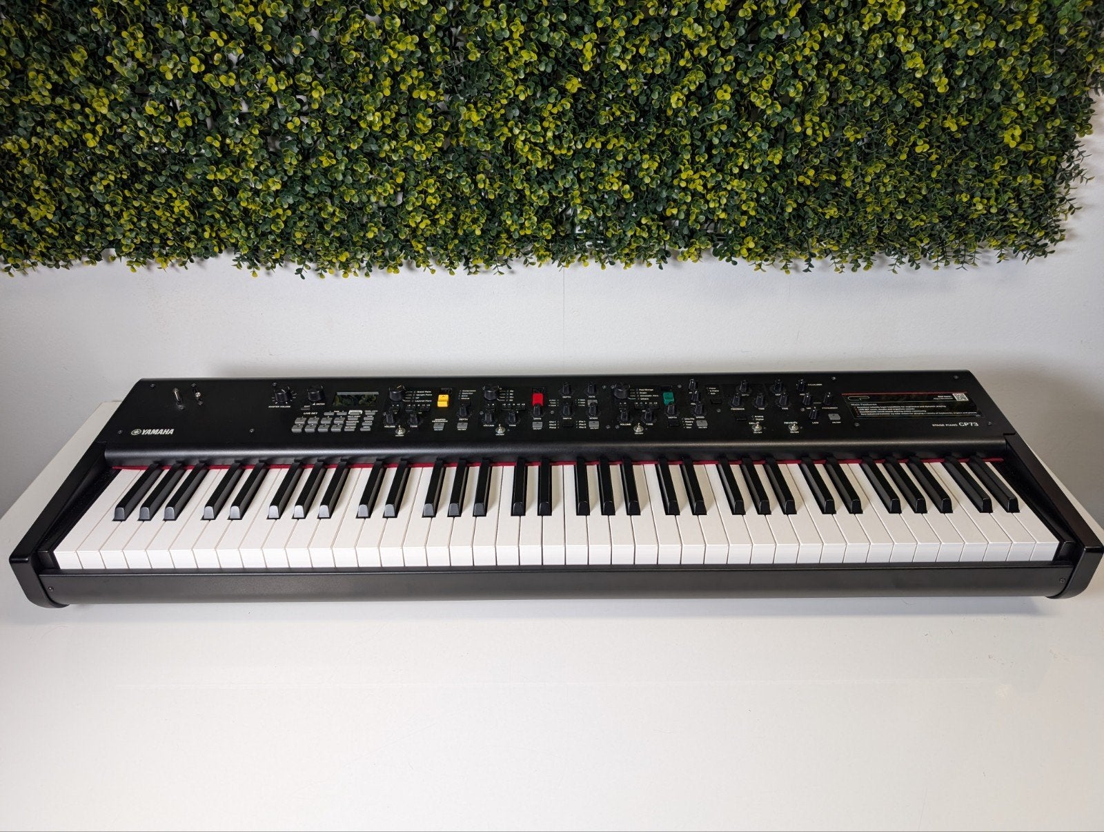Yamaha Stage Piano CP73 - 2 maand oud, inclusief pedaal, Zwart, Digitaal, Ophalen of Verzenden, Zo goed als nieuw