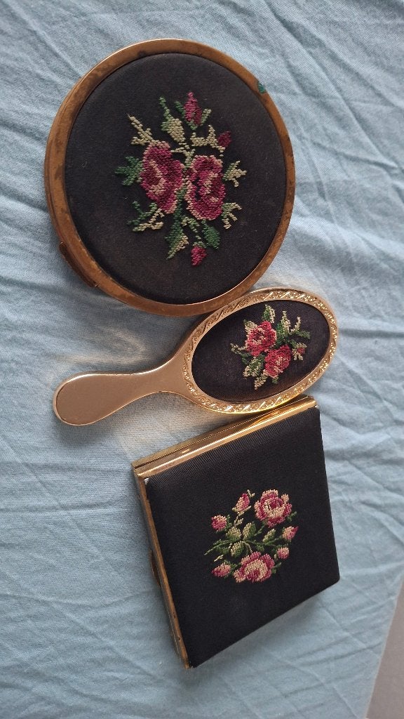 Vintage poederdoos, Ophalen of Verzenden, Ovaal, Minder dan 50 cm, Minder dan 100 cm