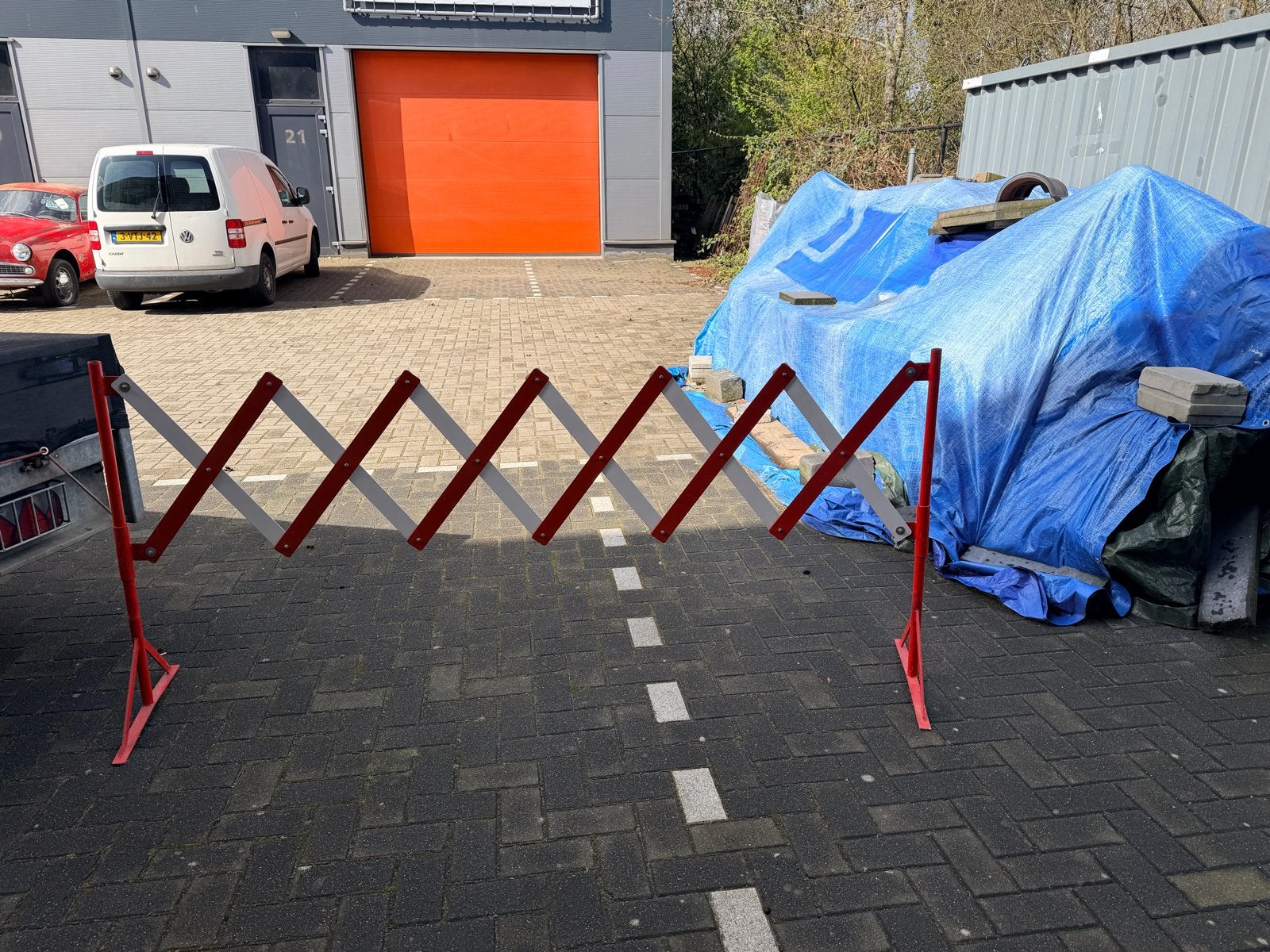 9x Rood-wit Schaarhekken - Max 2m uittrekbaar, stevig staal, Ophalen