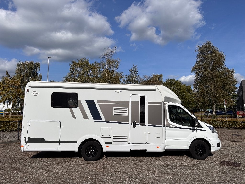 Carado T449 Edition 24 – Ford automaat – queensbed – 2024, Automaat, Bestuurdersdeur, Koelkast, Ford