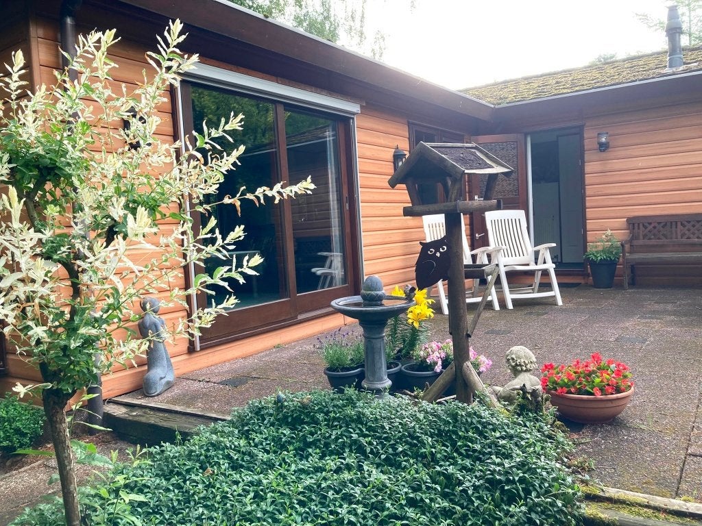 Chalet op rustig 50+ bungalowpark, Gelderland, 2 slaapkamers, Chalet, 50 m²