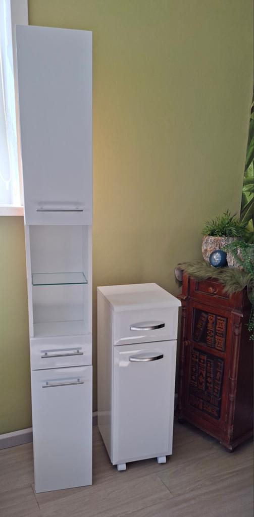 2 nette badkamer kasten, Huis en Inrichting, Ophalen, (Half)hoge kast, 50 tot 100 cm, 150 tot 200 cm