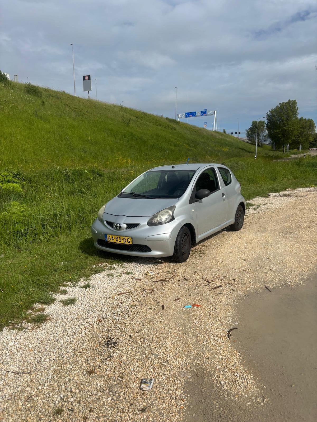 Toyota Aygo 1.0 12V VVT-i 3DRS MMT uit 2007, Auto's, Voorwielaandrijving, Stof, 4 stoelen, 68 pk