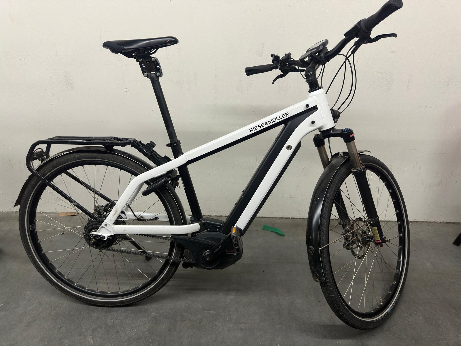 Riese en muller elektrische fiets bosch performance motor, Ophalen, Zo goed als nieuw, 50 km per accu of meer, Overige merken