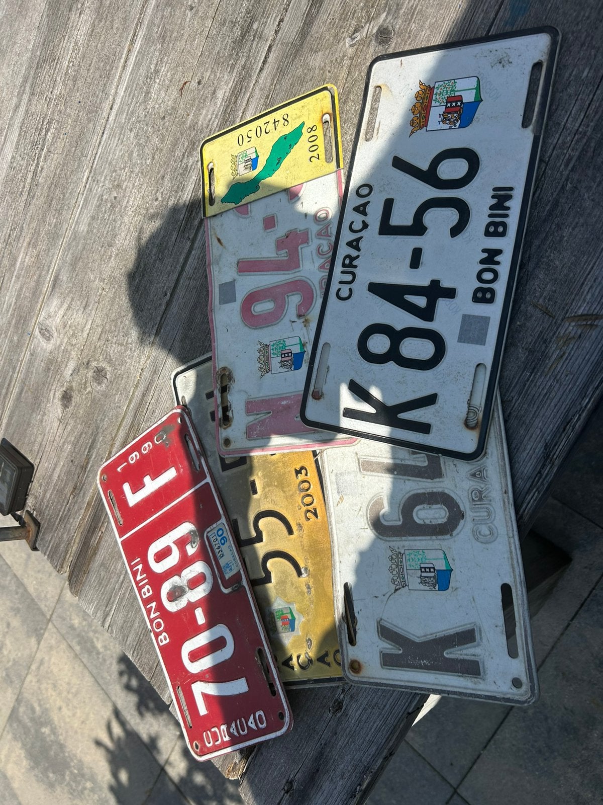 Nummerplaten van curacao, Ophalen