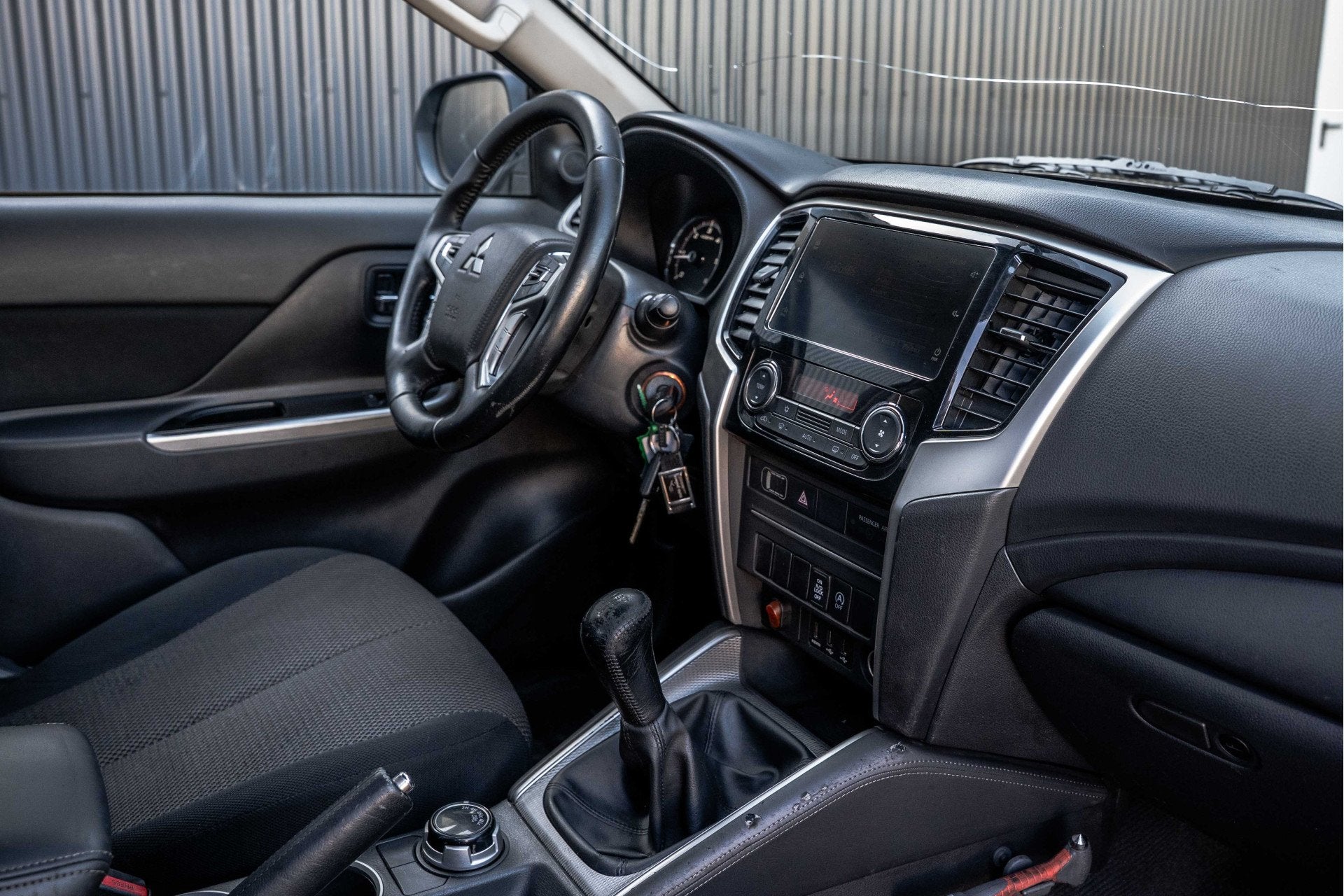 Mitsubishi L200 4X4 | Camera | Cruise | 1e Eigenaar | Airco, 13 km/l, Stof, 4 cilinders, 150 pk