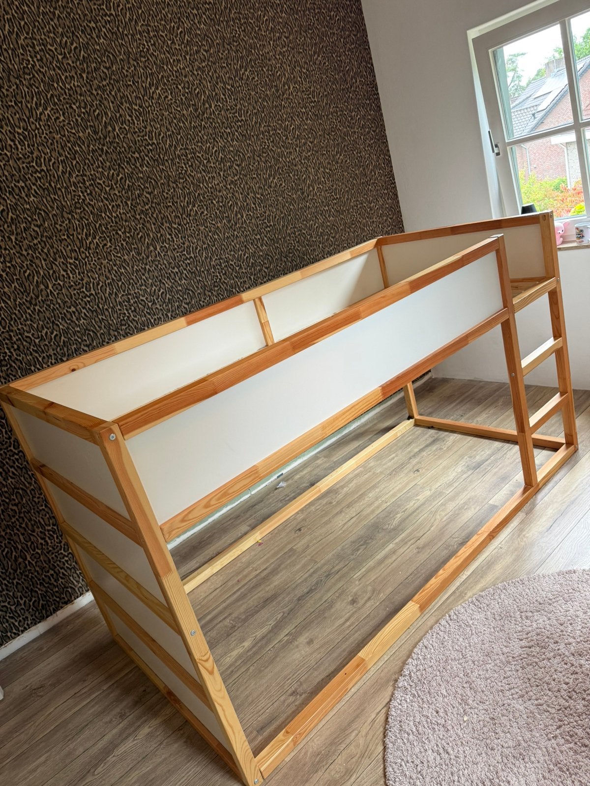 Houten bedframe met matras (1 jaar oud), Ophalen, 90 cm, Eenpersoons, Zo goed als nieuw