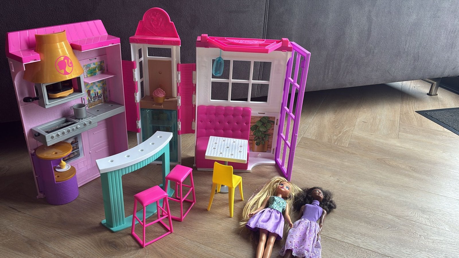 Barbie restaurant met 2 Barbies, Ophalen, Gebruikt, Barbie