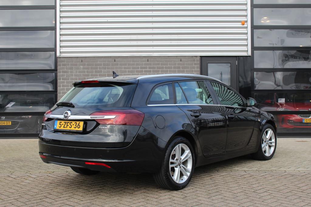 Opel Insignia Sports Tourer 1.6 T Business+ / Leer / Navigat, Auto's, Opel, Voorwielaandrijving, Euro 5, Gebruikt, 4 cilinders