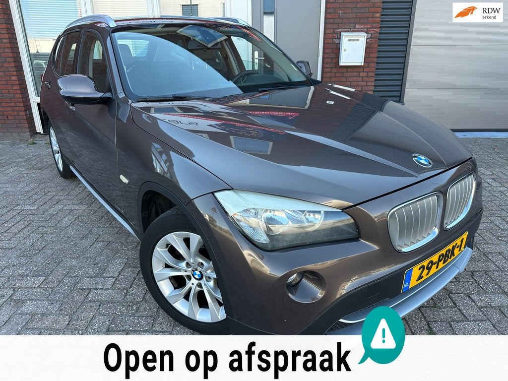 BMW X1 sDrive18i Executive / Navi / PDC / Clima / Cruise / L, Auto's, X1, Euro 5, 4 cilinders, Origineel Nederlands