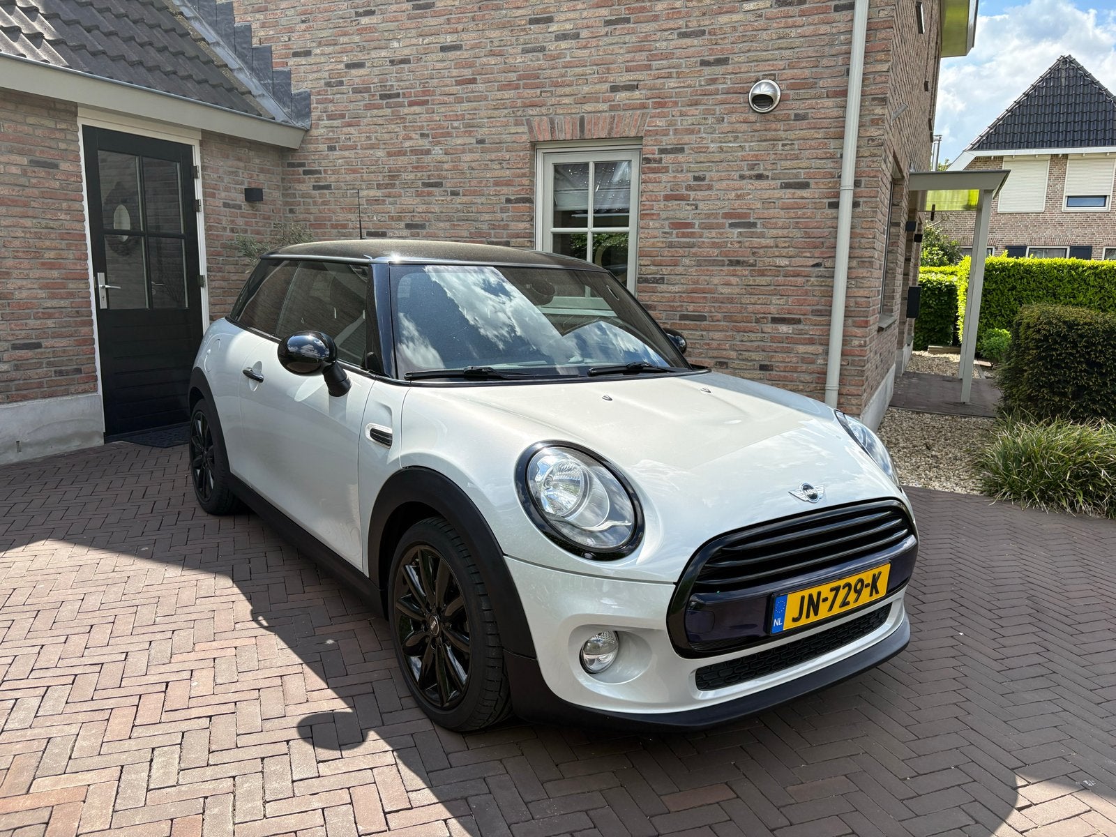 Mini 1.5 Cooper 2016 Wit, Voorwielaandrijving, Origineel Nederlands, Handgeschakeld, Particulier