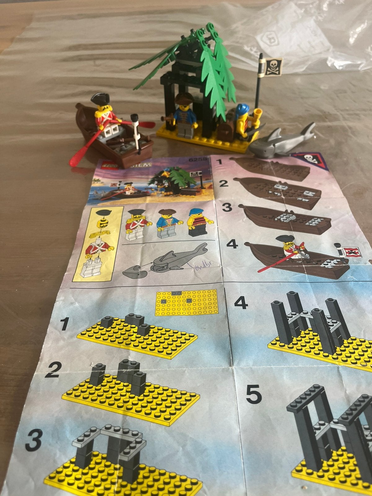 Lego Pirates 6258 - Smugglers' Shanty met instructies, Kinderen en Baby's, Speelgoed | Duplo en Lego, Gebruikt, Lego, Complete set