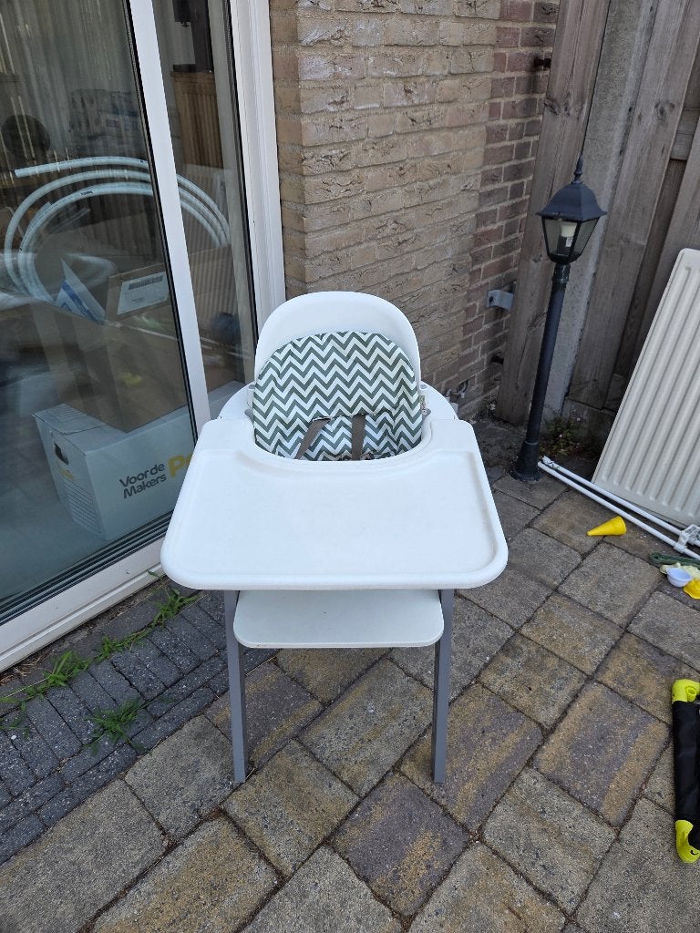 Stokke steps stoel (incl. tafel), Ophalen, Gebruikt, Meegroeistoel, Gordel(s)