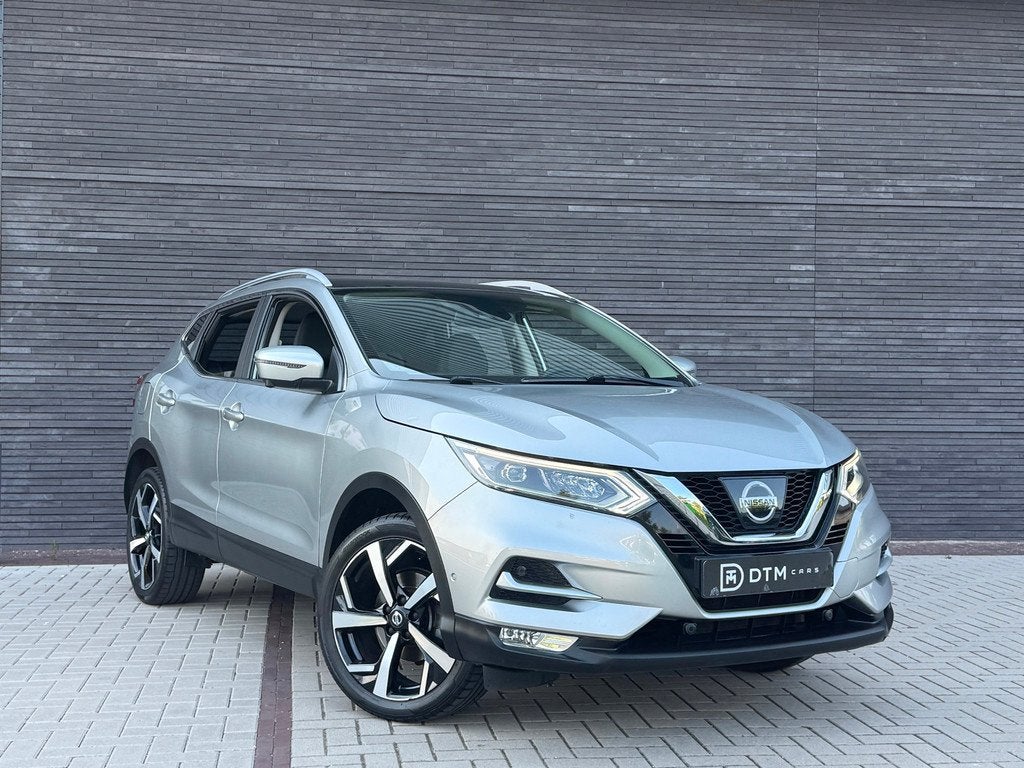 Nissan Qashqai 1.2 Tekna 360° Cam Trekhaak Pdc Pano Navi le, Auto's, Nissan, Voorwielaandrijving, Euro 5, Gebruikt, Zwart