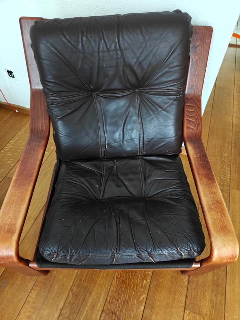 Comfortabele fauteuil met lederen kussens, Huis en Inrichting, Stoelen, Ophalen, Gebruikt, Bruin, Comfortabel, Klassiek