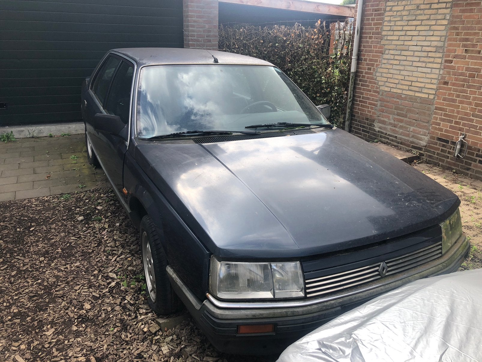 Renault 25 v6 bouwjaar 1984, Ophalen, Renault, Motorkap