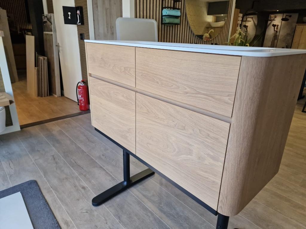 Foto 4 van Son 120cm Massief Eiken Houten Badmeubel wastafel ronde hoek