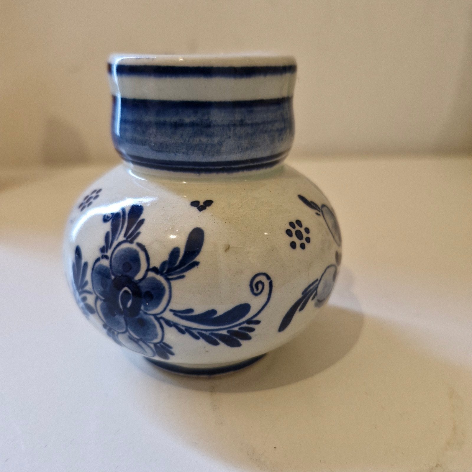 Delfts Blauw vaasje met bloemmotief, Ophalen
