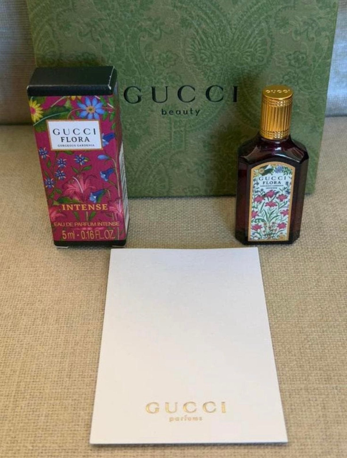 Miniatuur Gucci Flora Gorgeous Gardenia Intense edp 5ml, Verzenden, Nieuw, Miniatuur, Gevuld