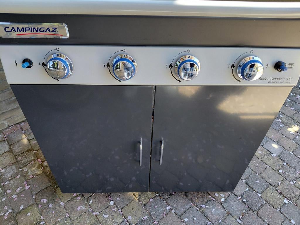 Zeer mooie gas BBQ van campingaz 4 series classic LS D, Ophalen of Verzenden, Zo goed als nieuw