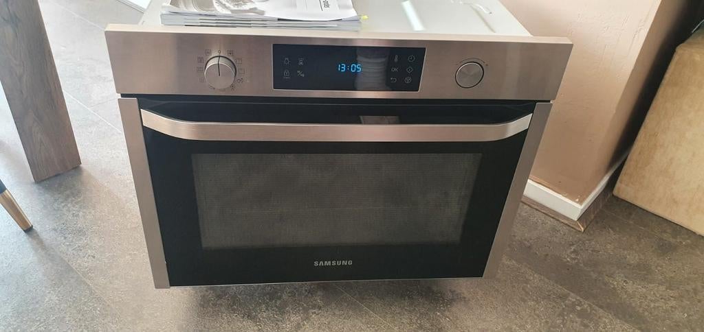 Samsung Inbouw Oven met Grill en Hete Lucht, Witgoed en Apparatuur, Ovens, Ophalen, Hete lucht, Zo goed als nieuw, Oven met grill