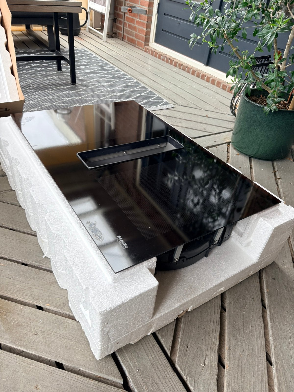 Miele KMDA7633FL inductie kookplaat met afzuiging, Ophalen, Nieuw, 4 kookzones, Inbouw