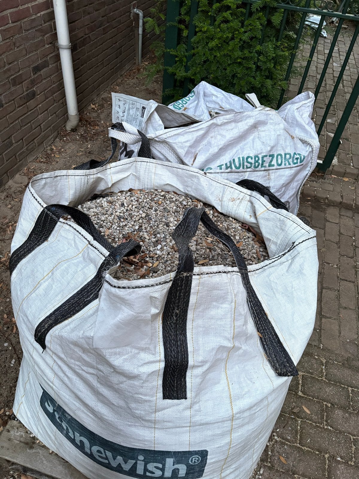 Big bags met grind 2 kuub, Tuin en Terras, Grind, Keien en Split, Ophalen, Gebruikt, Grijs, Grind
