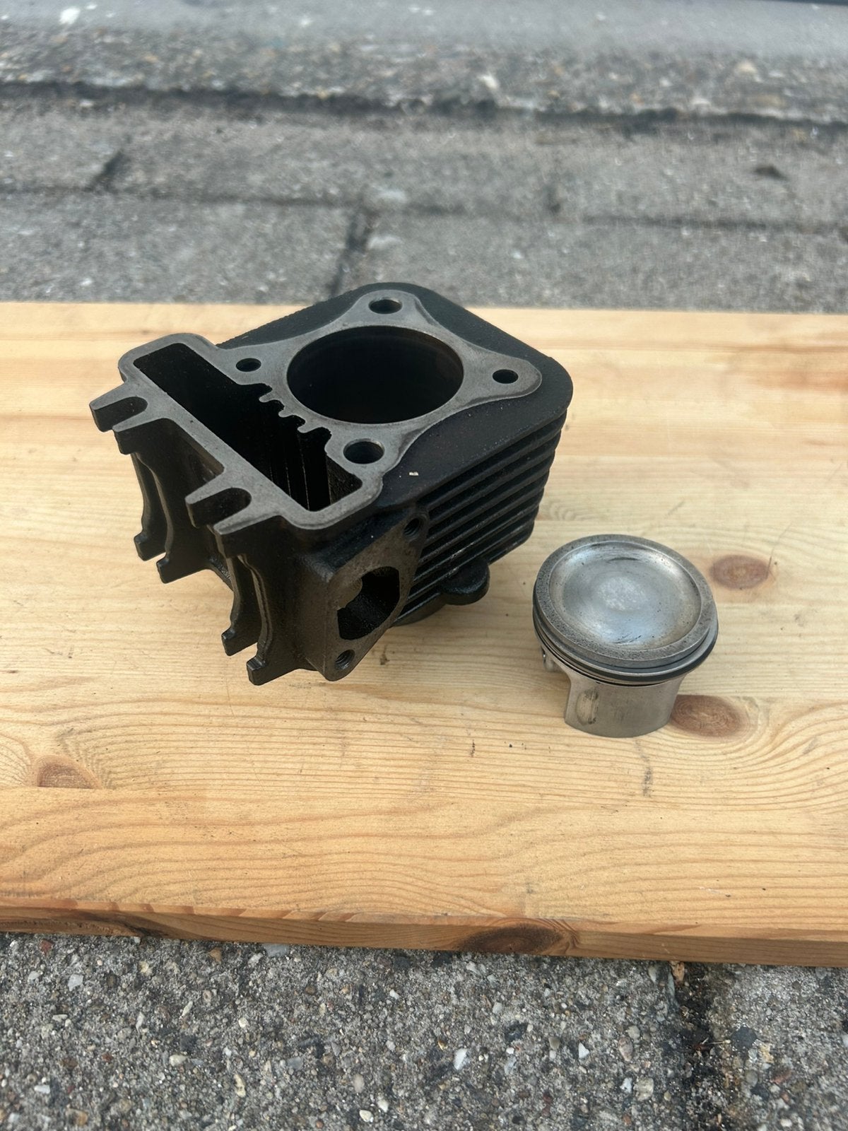 DR 80cc cilinder netjes en compleet, Ophalen, Gebruikt, Cilinder, Piaggio