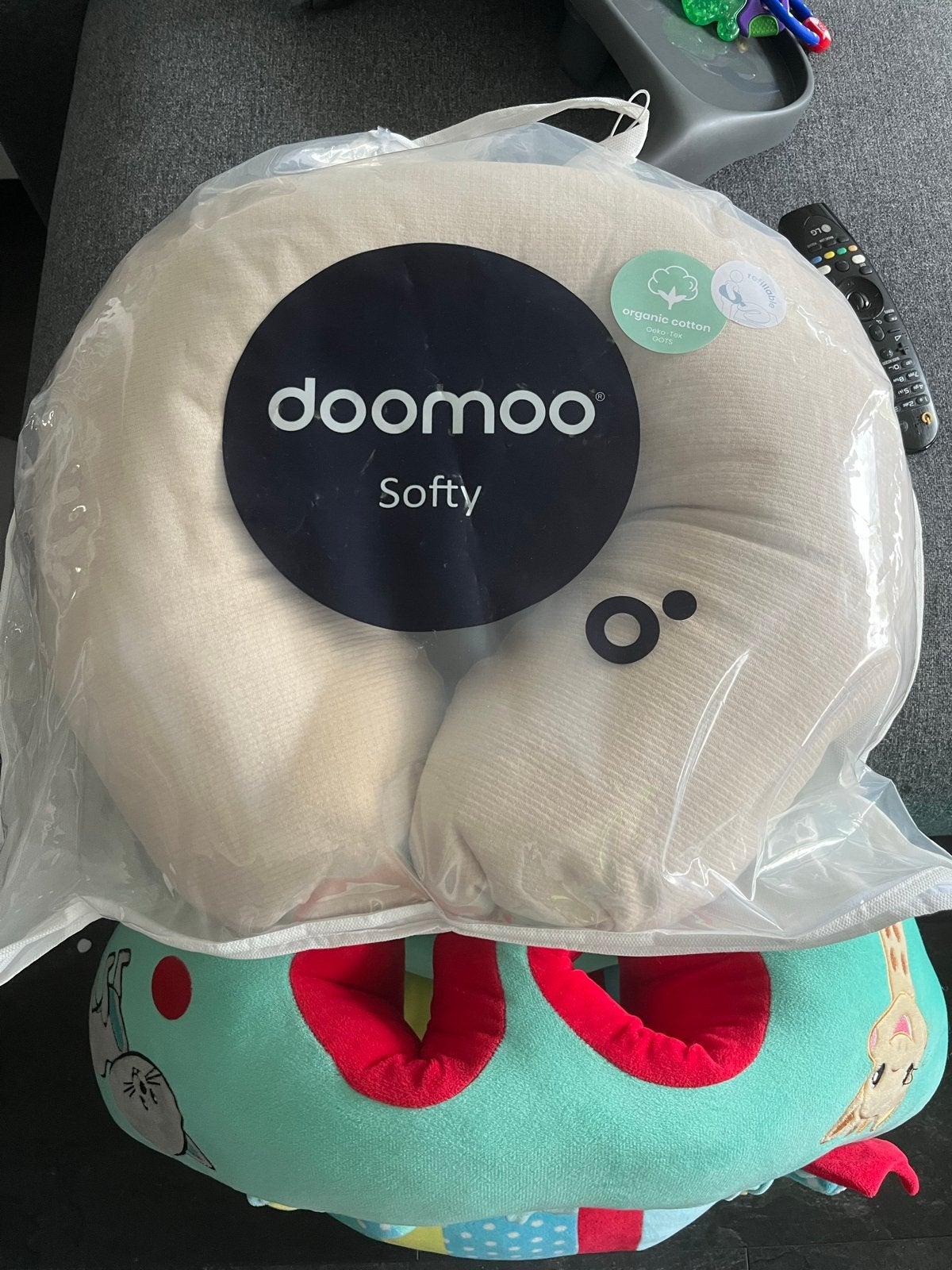Doomoo Softy voedingskussen / tummytime kussen, Kinderen en Baby's, Ophalen, Zo goed als nieuw