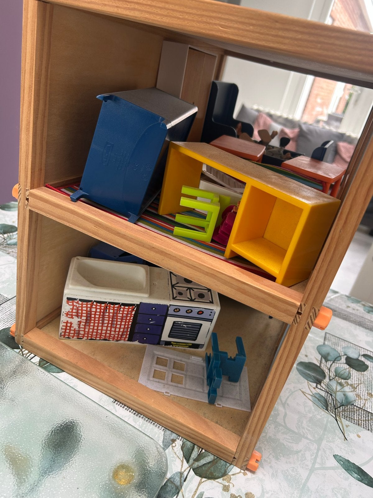 Houten Poppenhuis met Meubels en Poppetjes, Ophalen, Gebruikt, Poppenhuis